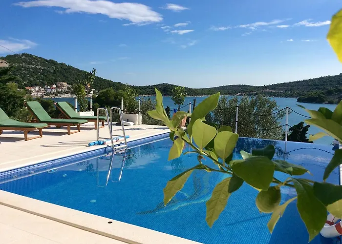 Villa Lana Apartments