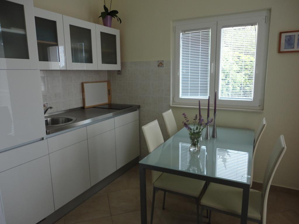 Apartment Lana Tisno