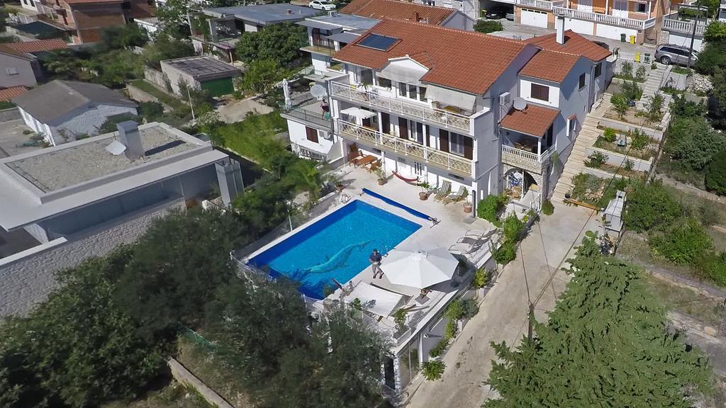 Lana Apartment Tisno