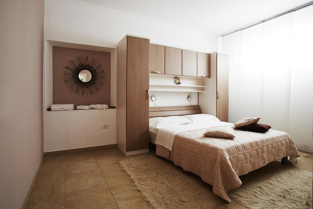 Apartment Lana *